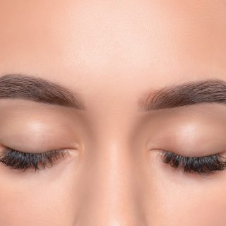 Eyebrows,Of,A,Girl,After,Plucking,And,Cutting,Close-up.,The